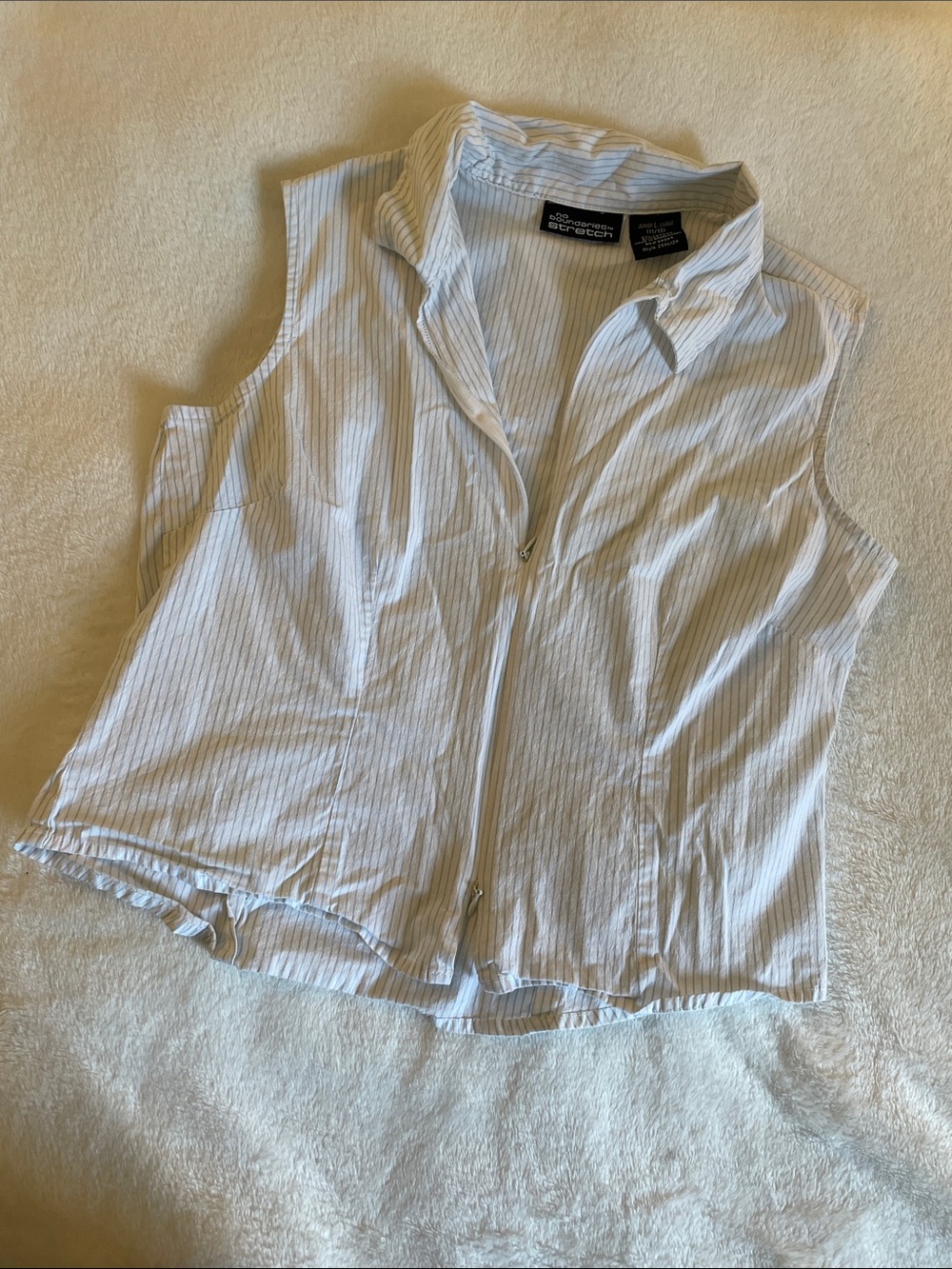 No Boundaries White Sleeveless Pinstripe Zip-Front Blouse